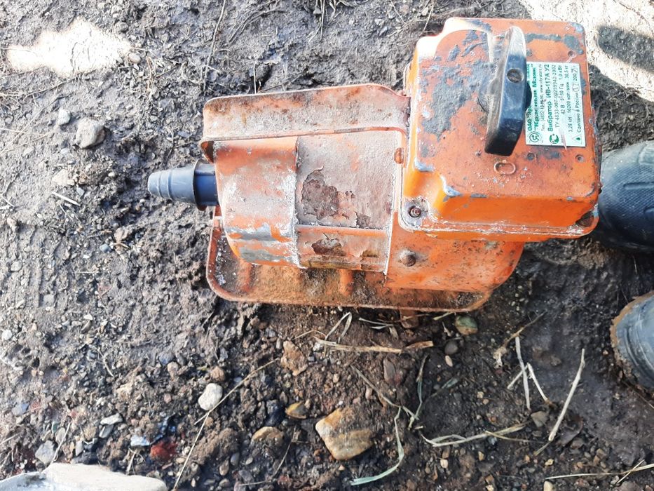 Вибратор ИВ-117А