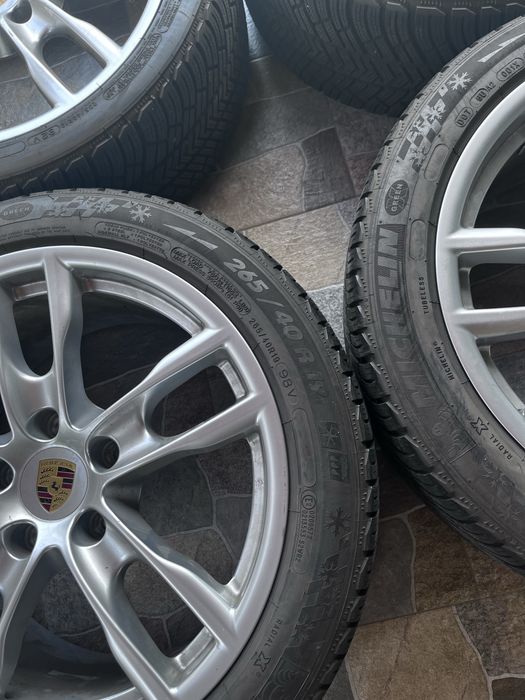 Roți Porsche Boxster 981 / 987 R19 Michelin iarna