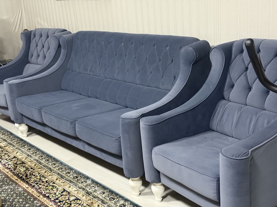 Диван и крела продам срочно