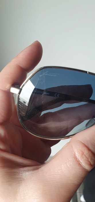 vând ochelari Lacoste