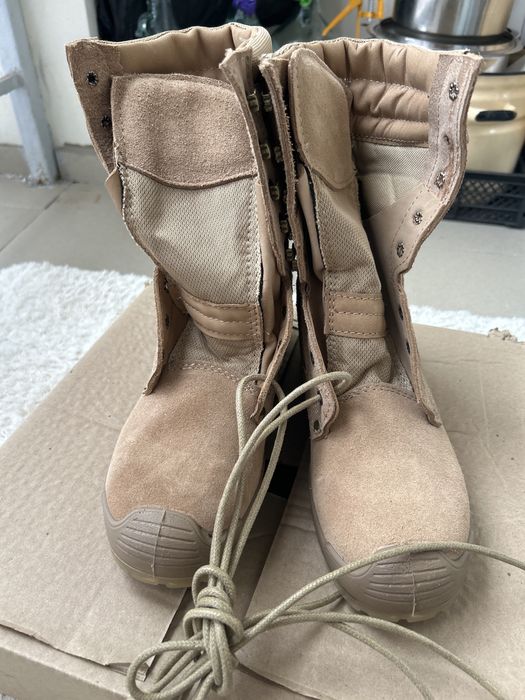 Продам берцы высокие