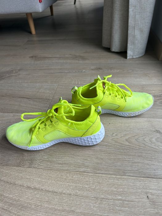 Bench маратонки (37.5-38)