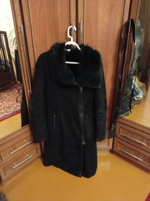 Продам зимнюю дубленку