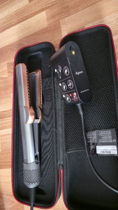 Dyson Airstrait stare impecabila