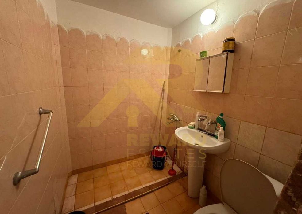 Продава се Двустаен апартамент в София, Център - 65 кв.м за 2154 €/кв.м - Снимка #8