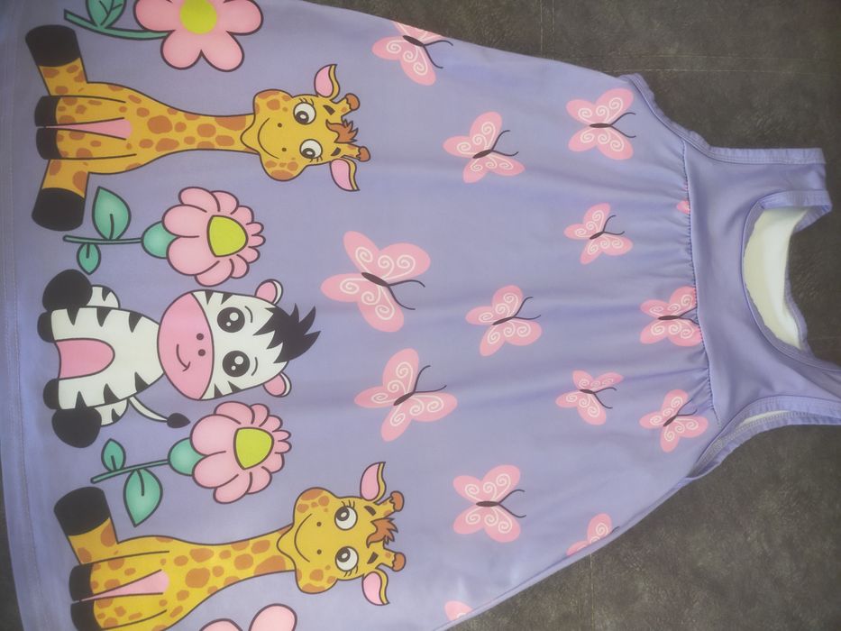 Продаю платье на девочку