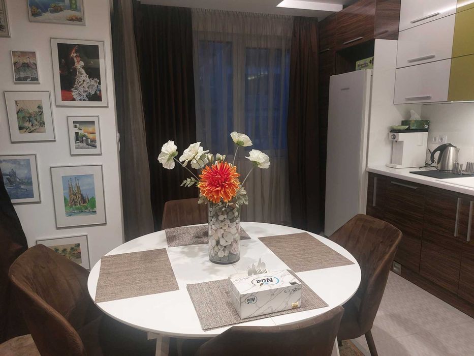 Дава се под наем Тристаен апартамент в София, Манастирски ливади - 95 кв.м за 800 € - Снимка #1