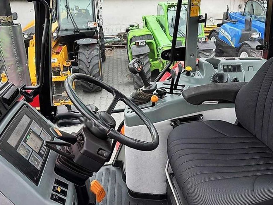Трактор колесный McCormick MC100