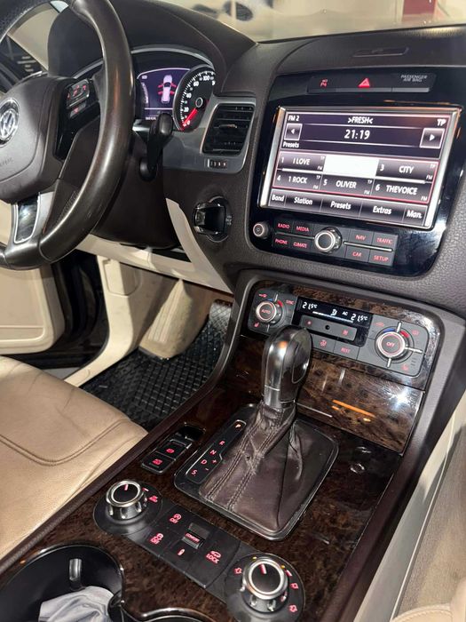 vw тоарег 4х4 джип кафяв металик