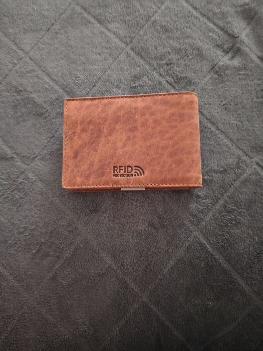 Vând portofel din piele Volmer