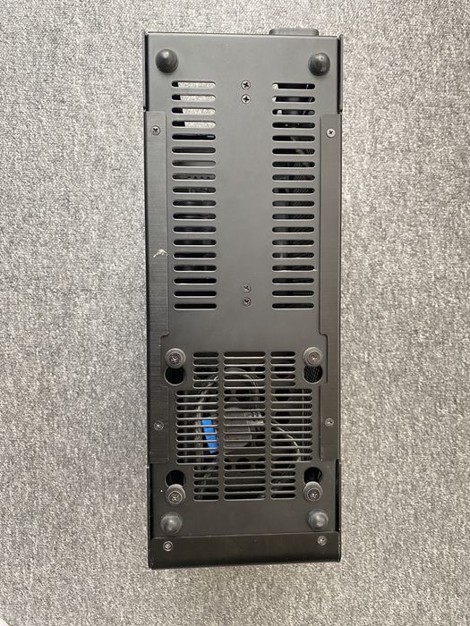 Carcasa pc mitx sfx Dan Case A4 v3