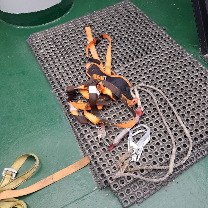 Страховой пояс для высоты