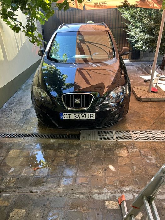 Vând Seat alteea xl 2012 , 2350€