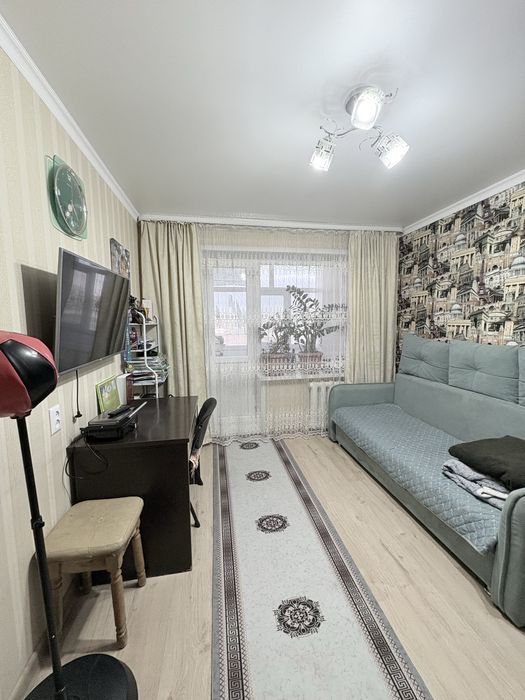 Продам трехкомнатную квартиру