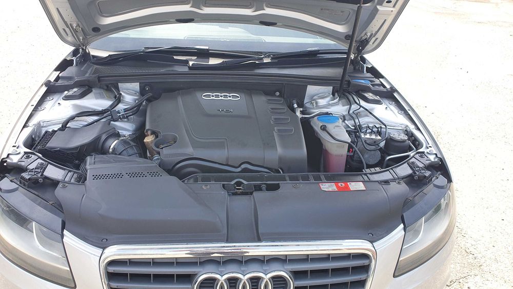 АУДИ А-4 2.0 TDI 143 k.c.2010 г НА ЧАСТИ.