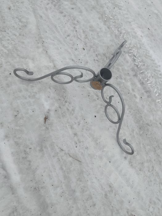 Подставка под ёлку