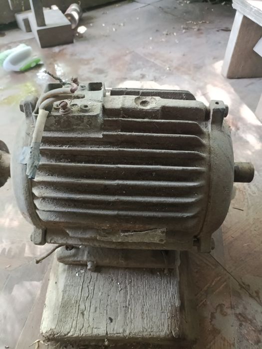 Электродвигатель , мотор , моторчик