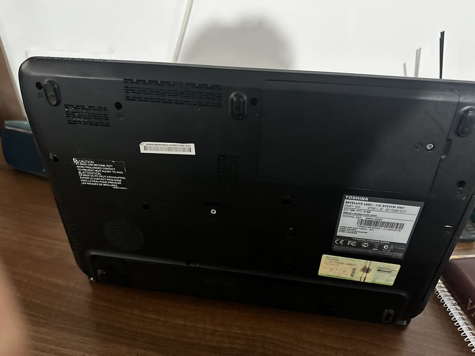 Laptop toshiba satellite  I3
