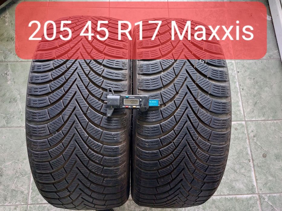 2 anvelope 205/45 R17 Maxxis