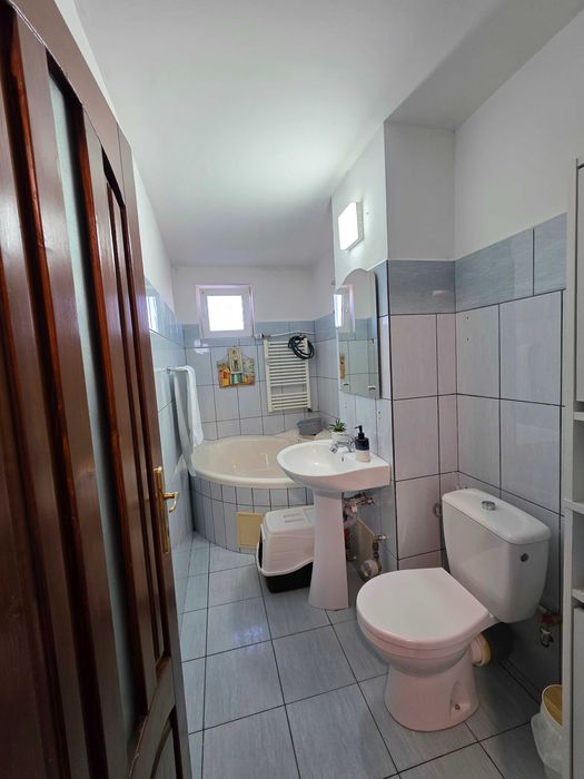Apartament cu 2 camere de vanzare Oradea Str. Nufarului Onisifor Ghibu