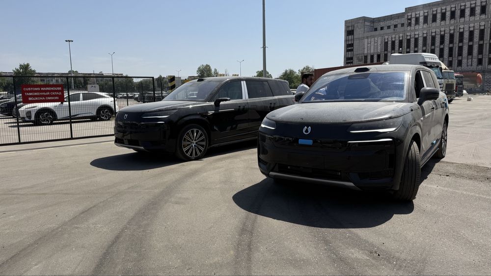 DENZA N9 PHEV Gibrid 2025 yil restayling