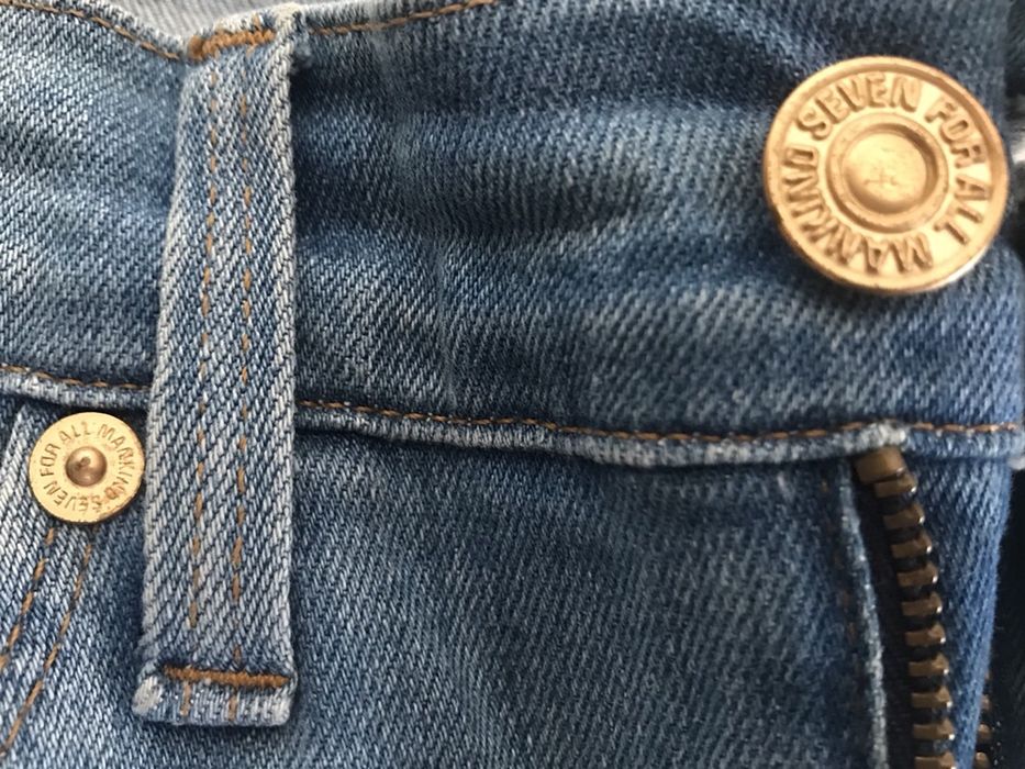 Джинсы брендовые