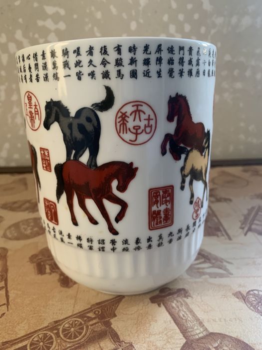 Порцеланов комплект и Огромна чаша