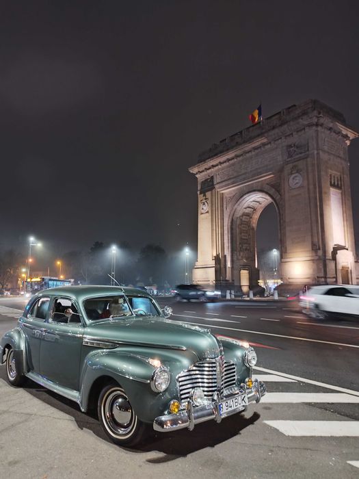 Inchiriez masina de epoca Buick Special Eight 1941