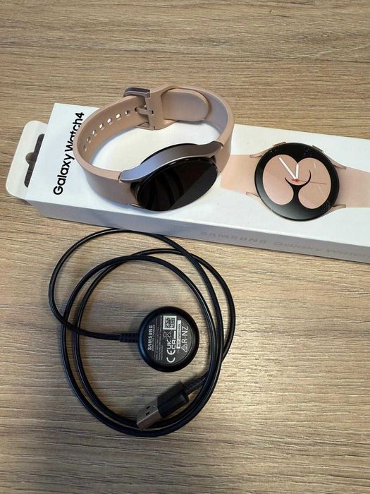 Samsung Galaxy Watch 4 – 40 мм, Pink Gold