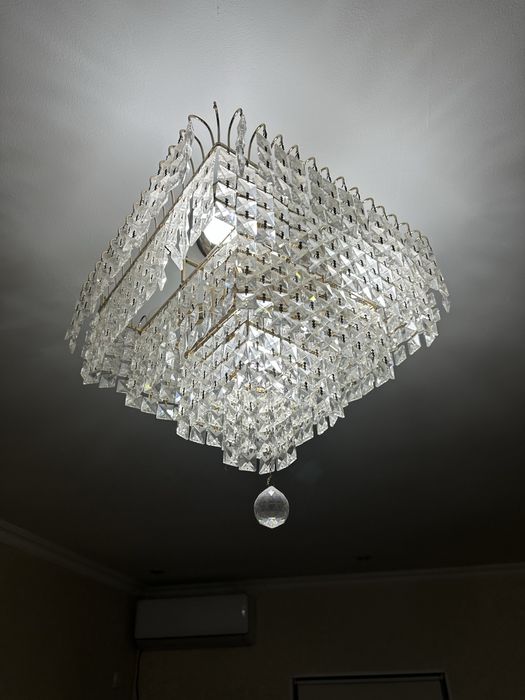 Продам люстру 10000тг 2шт