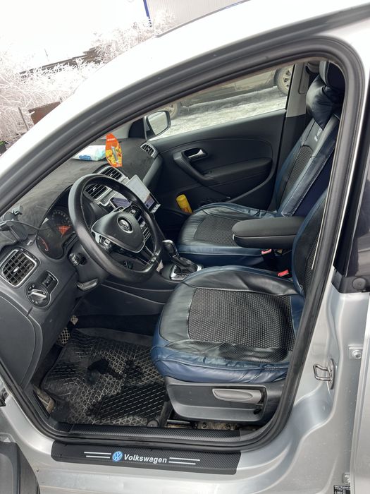 Фольксваген поло 2015г.