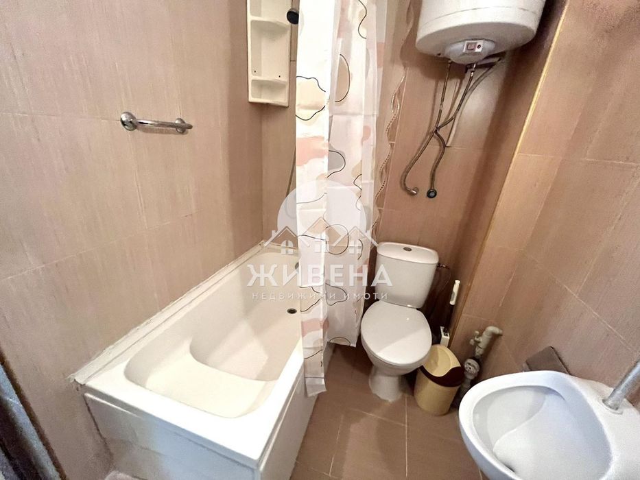 Дава се под наем Двустаен апартамент в Варна, Колхозен пазар - 42 кв.м за 332 € - Снимка #9