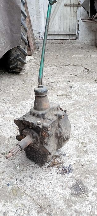 Части за ГАЗ 53 и66 скоросна кутия диференциал и др.