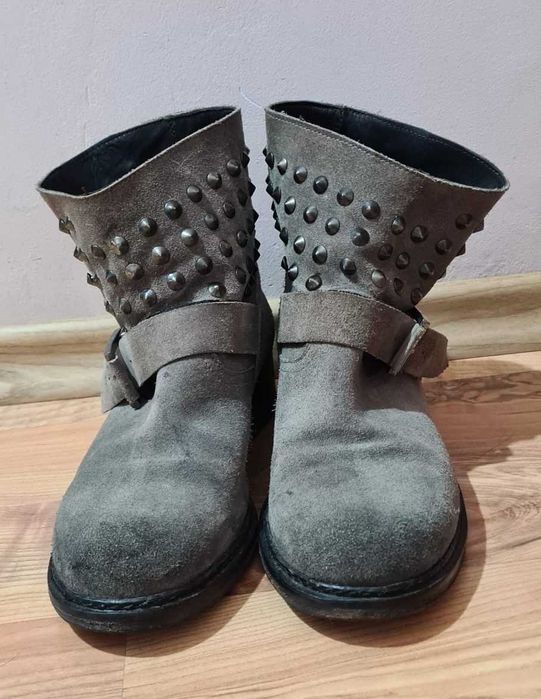 Ghete botine piele intoarsa