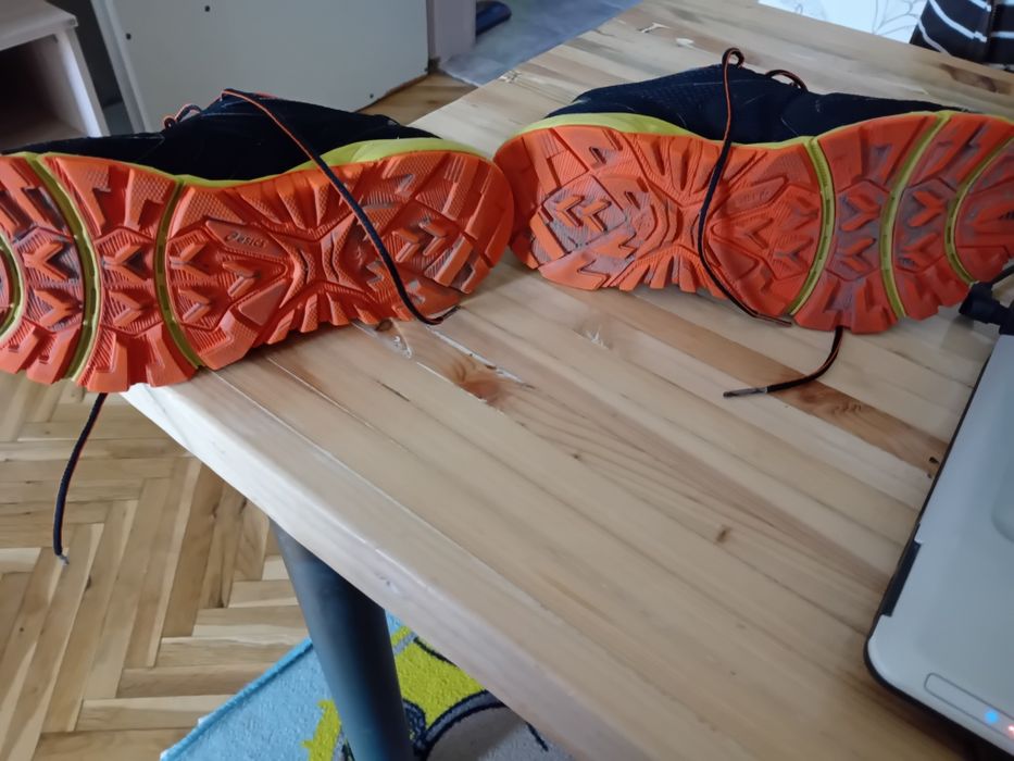 Маратонки asic gel-stormplay 38