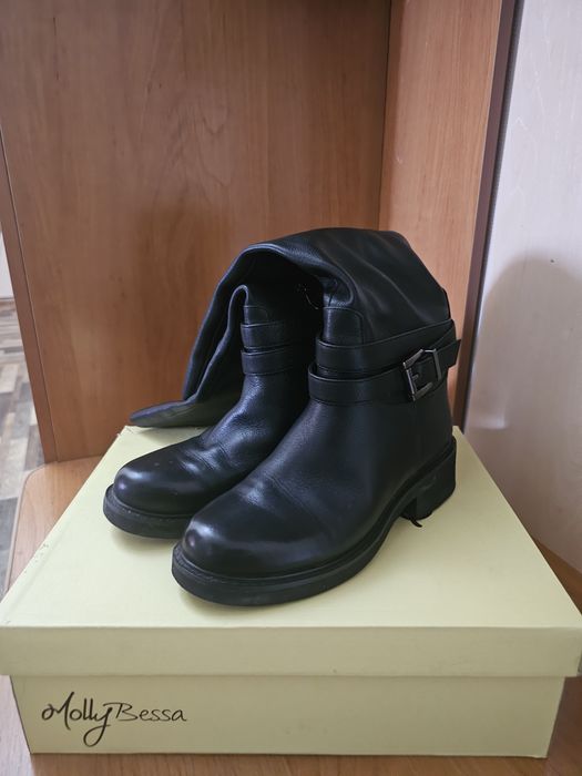 Сапожки женские продам