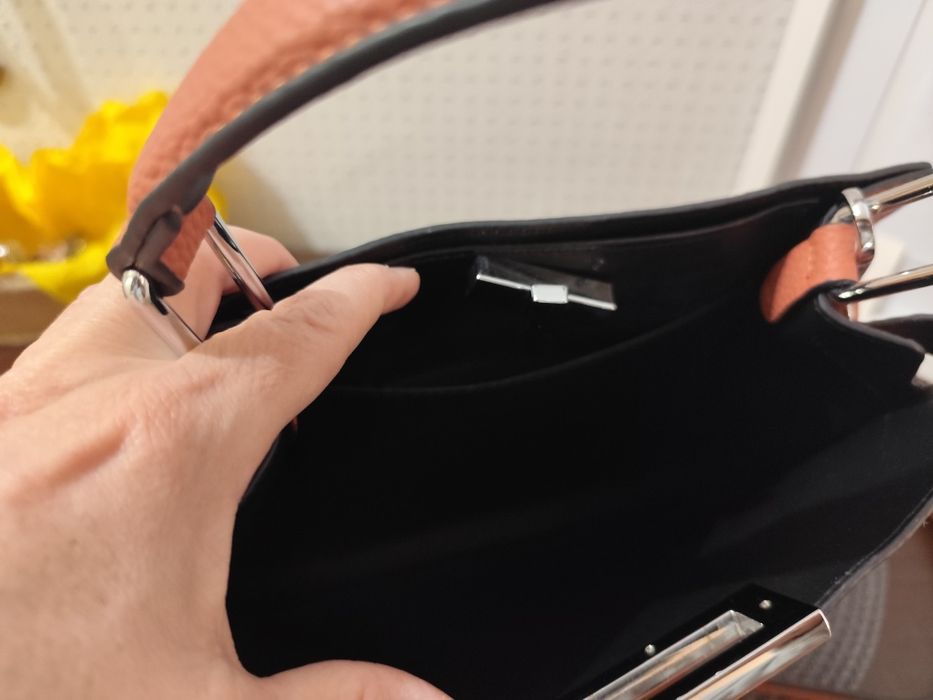 Елегантна дамска чанта