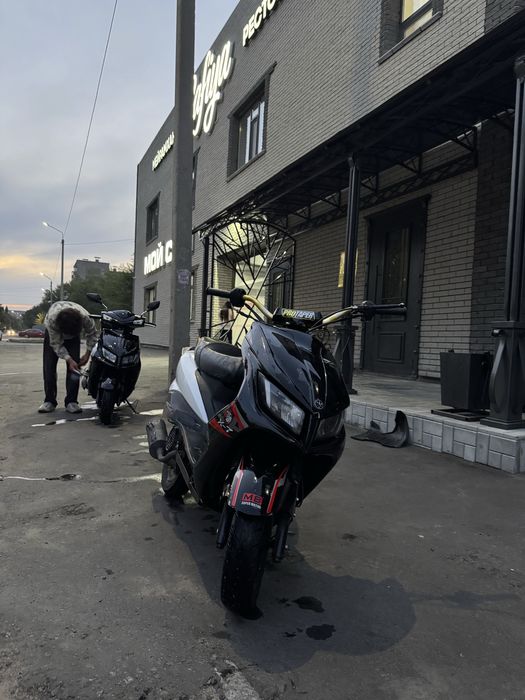 Продам скутер м8