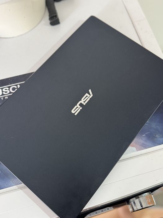Продам ноутбук Asus