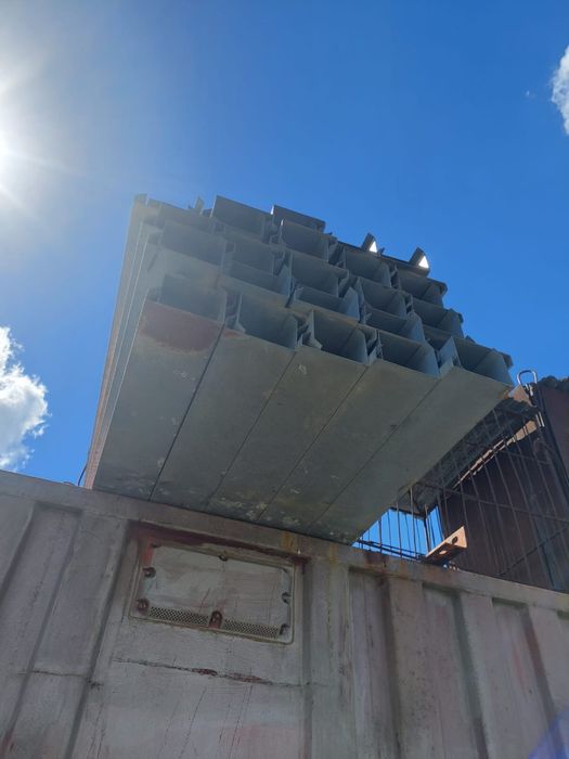 Продам профильные столбы