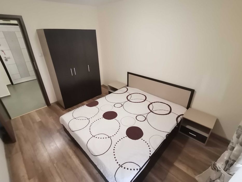 Дава се под наем Двустаен апартамент в Бургас, Изгрев - 67 кв.м за 229.5 € - Снимка #1