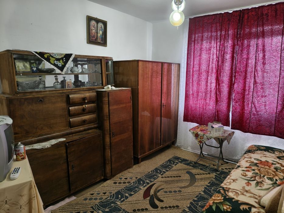 Vand apart in Uricani