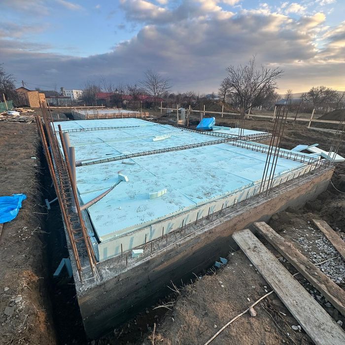 Echipa executie constructii, interioare, exterioare, fundatii, etc.