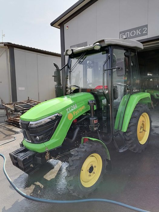 Трактор Xingtai XT244