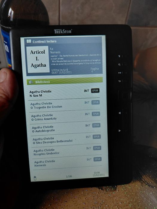 Vind e-book Trekstor cu ecran luminat