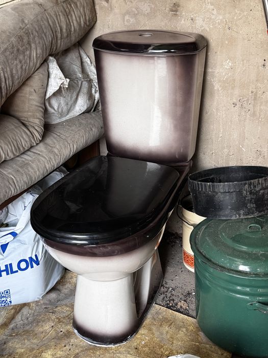 Б/у унитаз/туалет