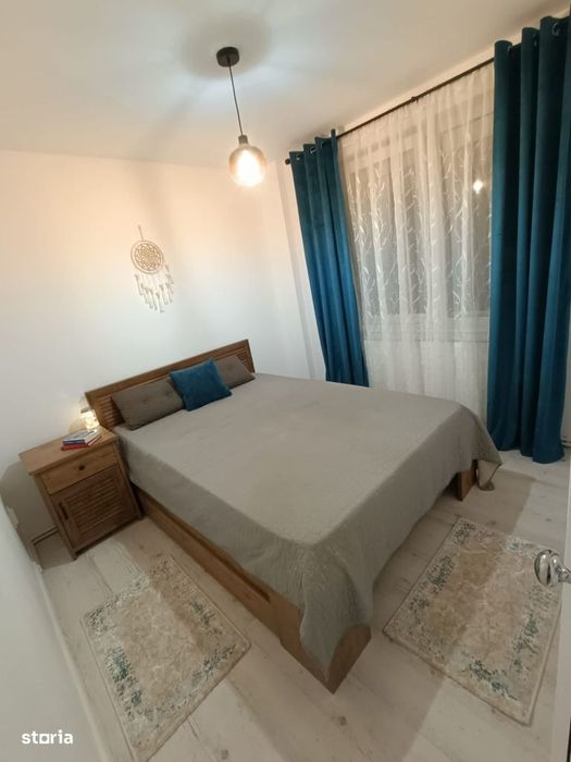 Proprietar privat, închiriez apt 3 camere, complet renovat și utilat