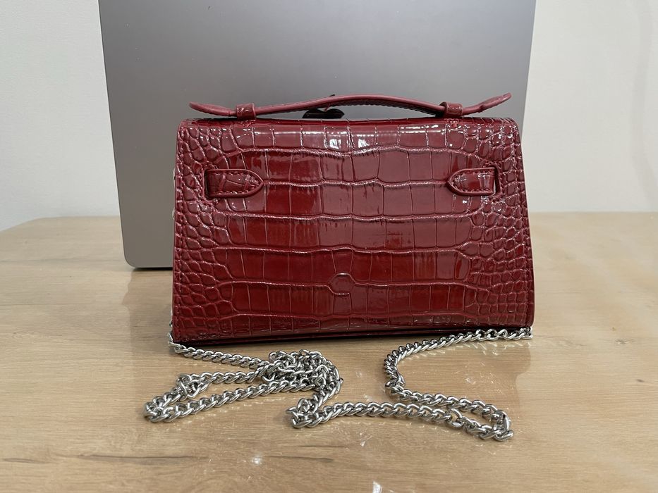 Сумка Hermès Kelly, красная, кроко лак