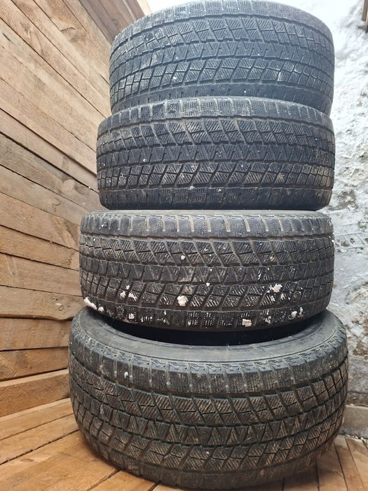 Продам шины. 235/45/18  китай