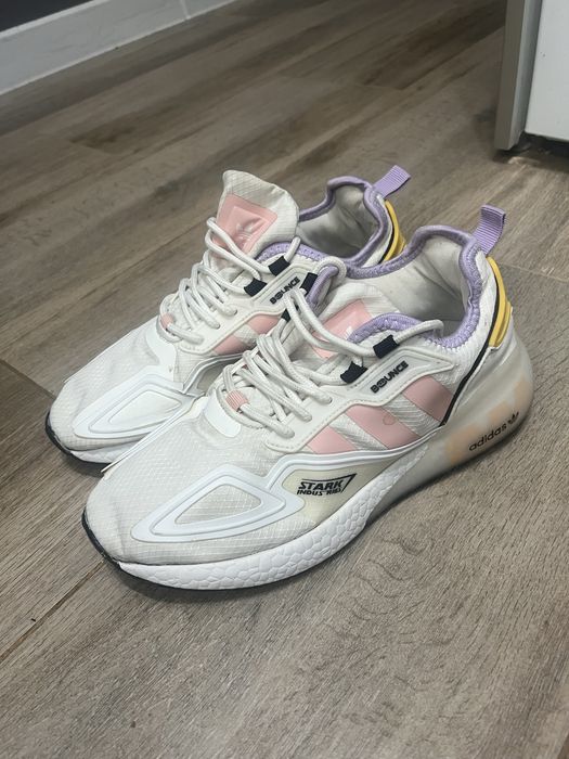 Кроссовки женские